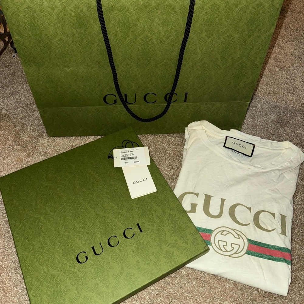 Gucci Cream Shirt with Black Tag